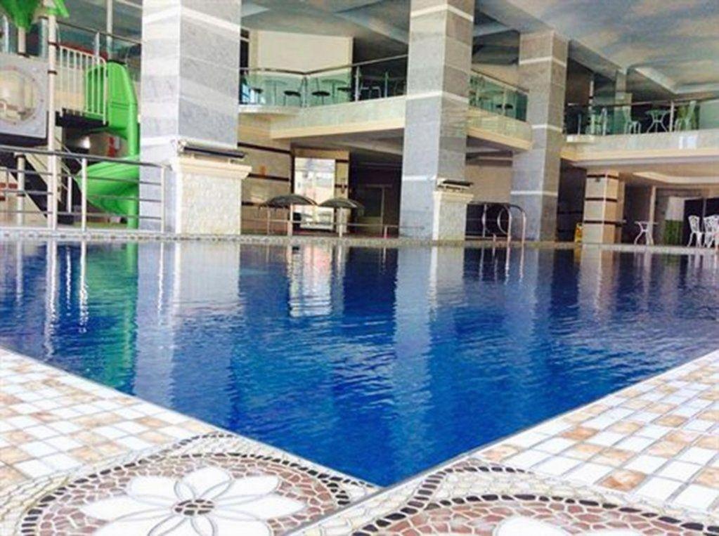 فندق ميدلاند بنوم بنه المظهر الخارجي الصورة